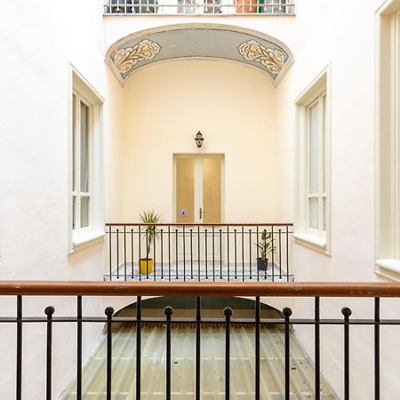 Magnini Rooms Cagliari Bagian luar foto