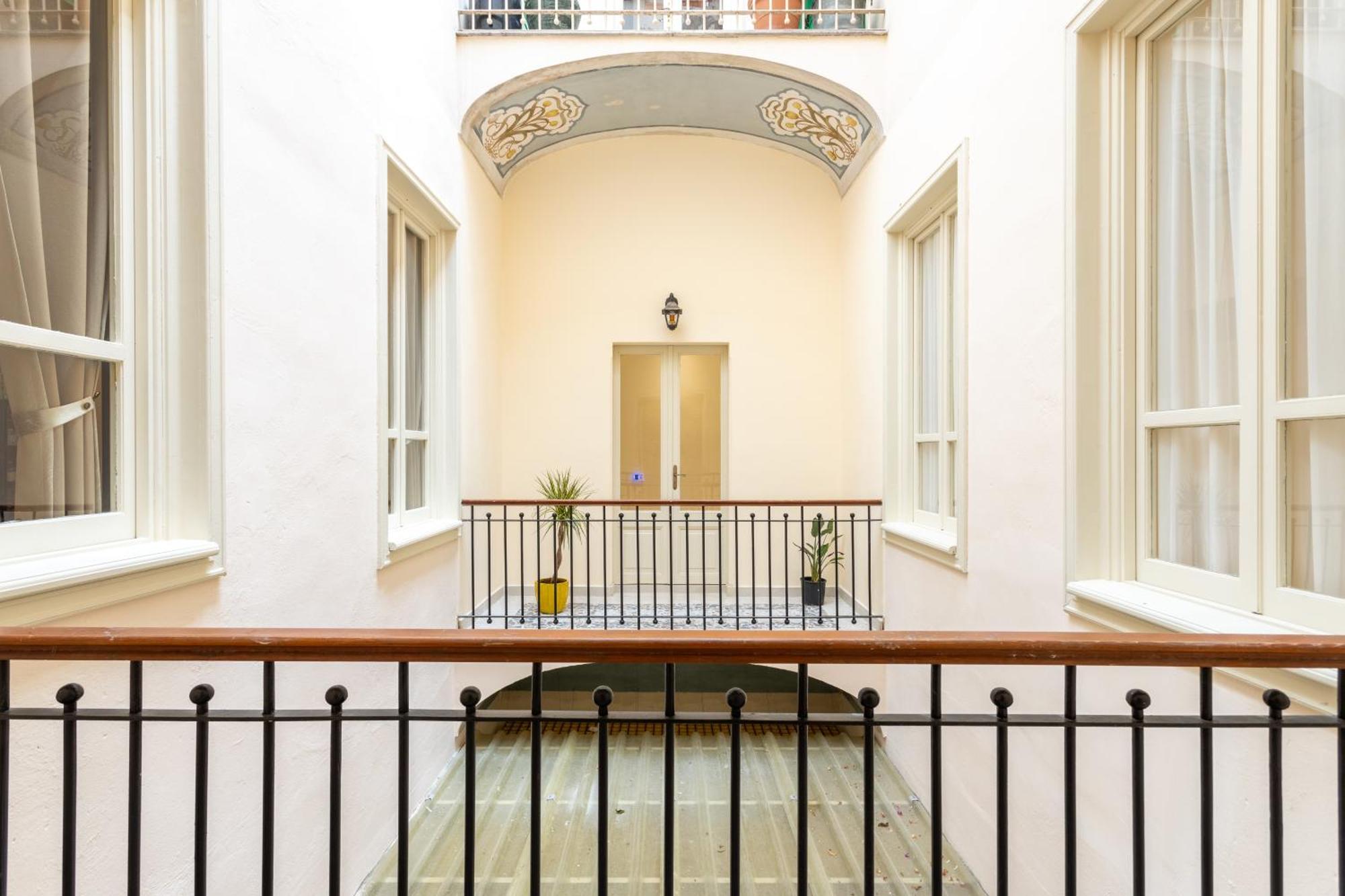 Magnini Rooms Cagliari Bagian luar foto