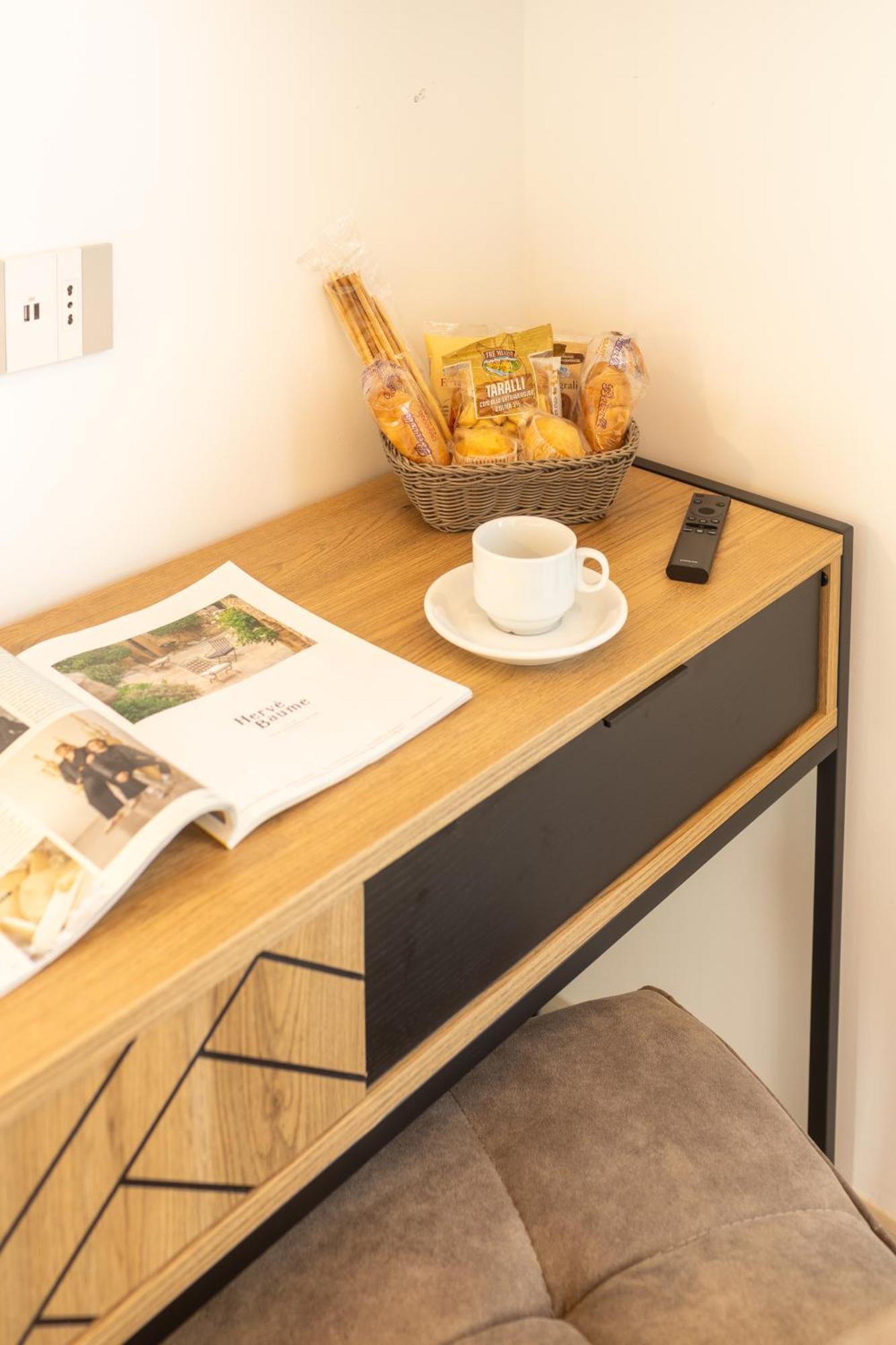 Magnini Rooms Cagliari Bagian luar foto