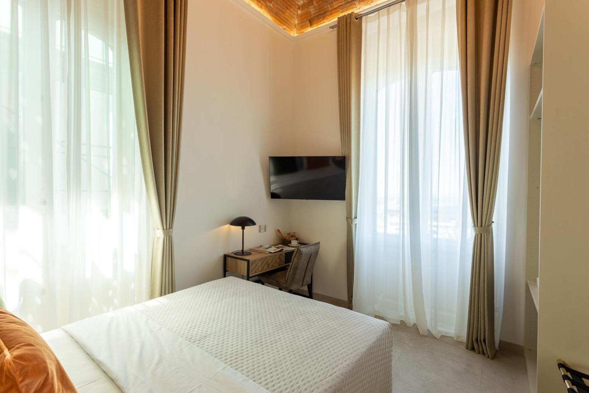 Magnini Rooms Cagliari Bagian luar foto