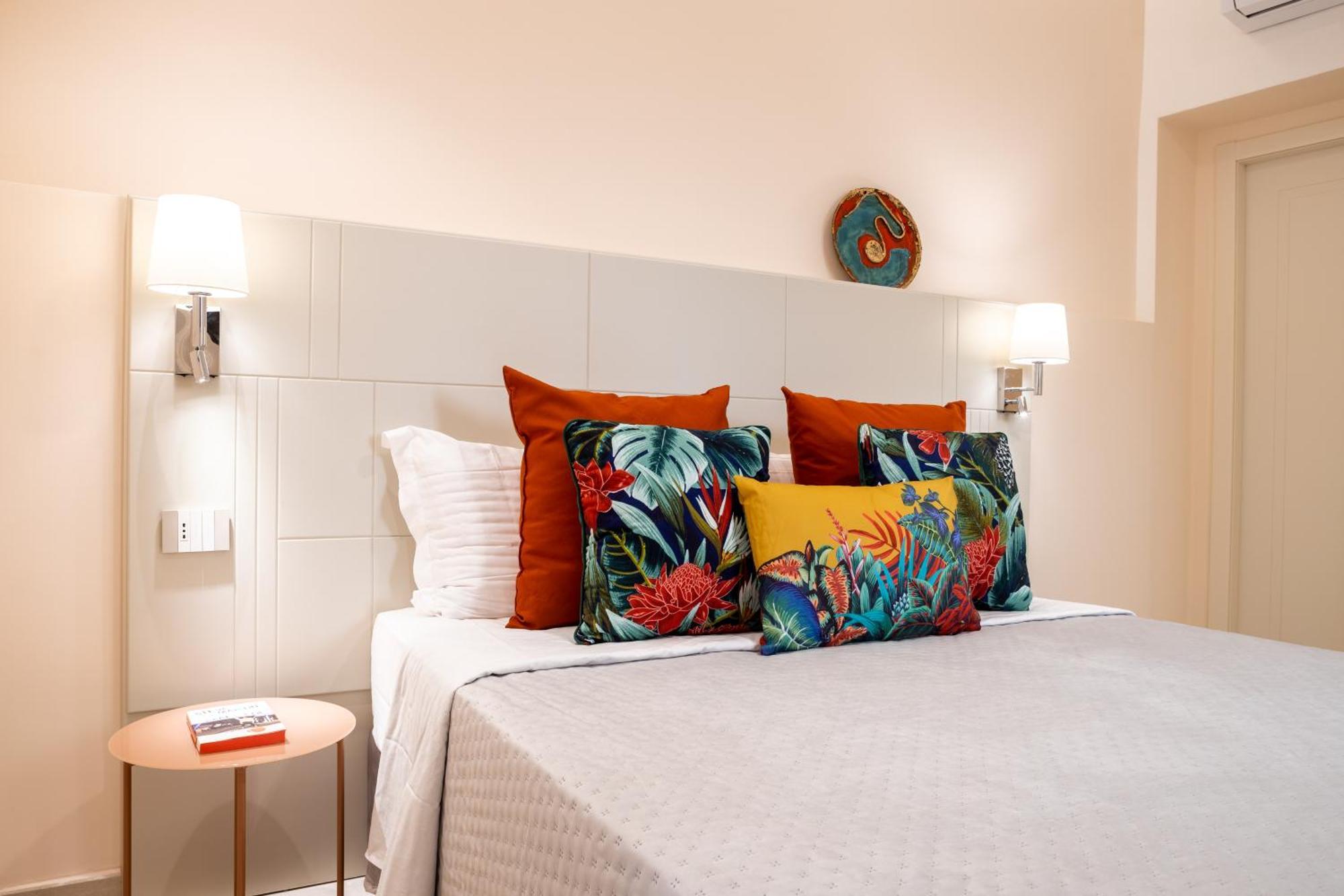 Magnini Rooms Cagliari Bagian luar foto