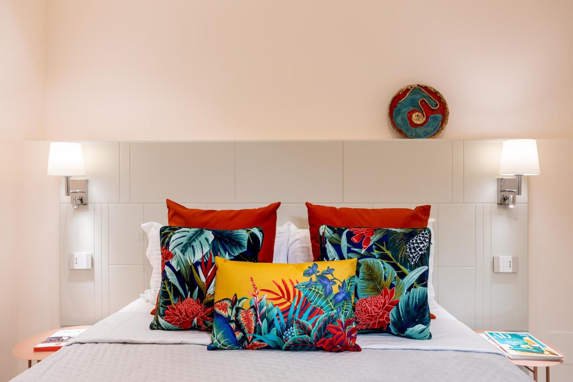 Magnini Rooms Cagliari Bagian luar foto