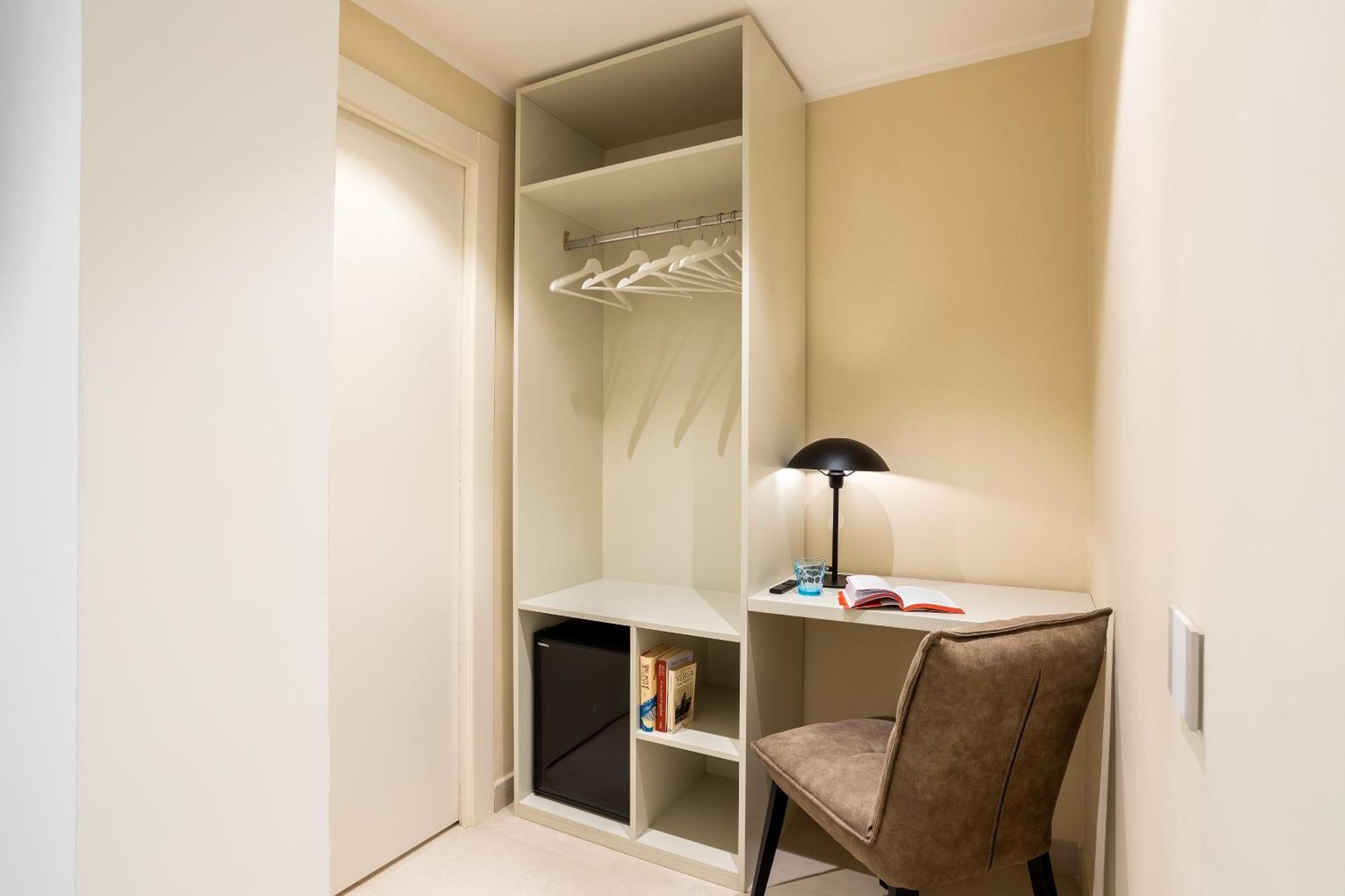 Magnini Rooms Cagliari Bagian luar foto