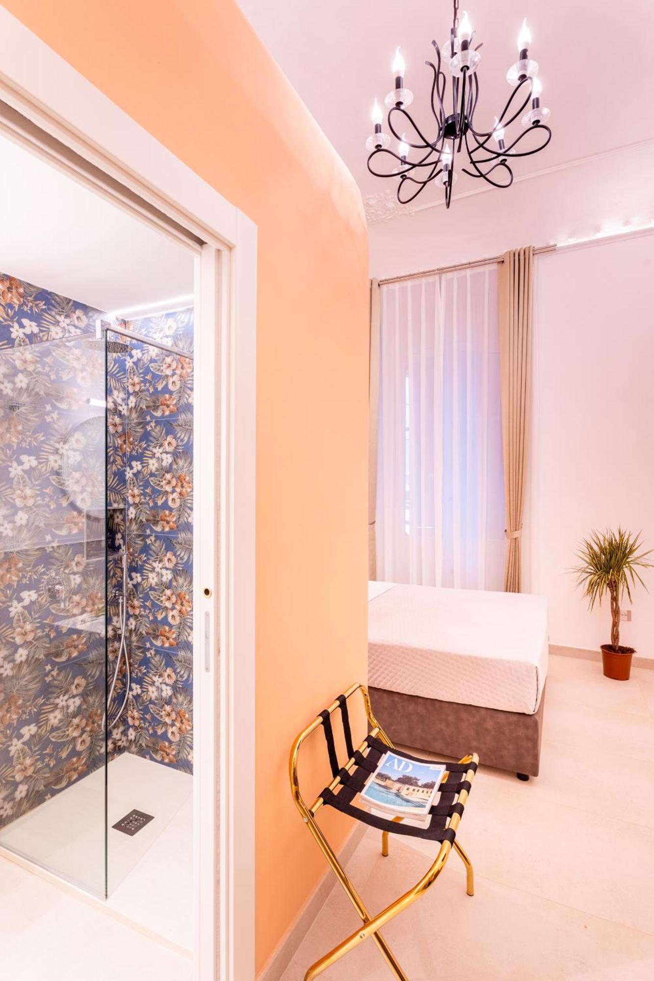 Magnini Rooms Cagliari Bagian luar foto