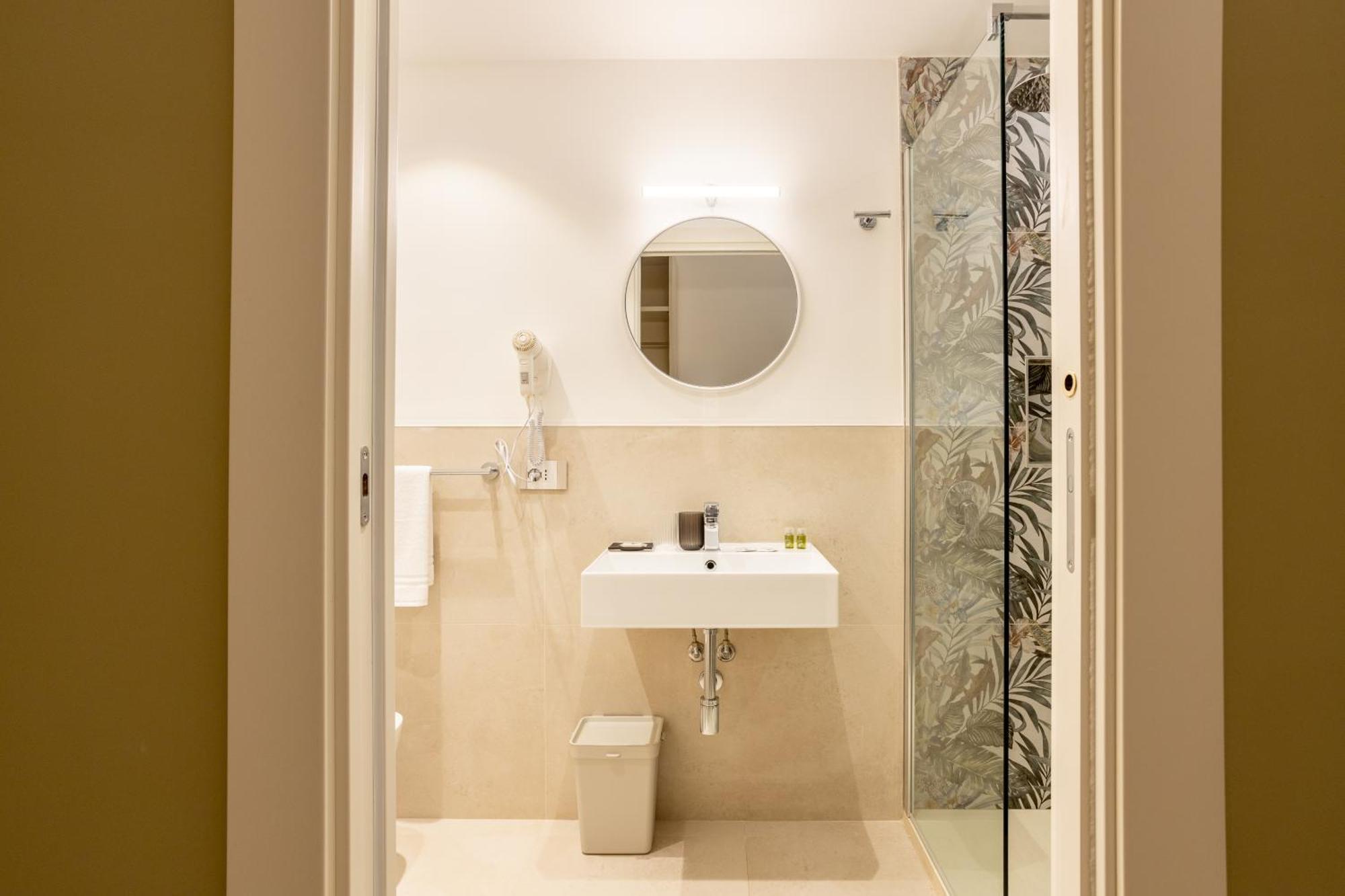 Magnini Rooms Cagliari Bagian luar foto