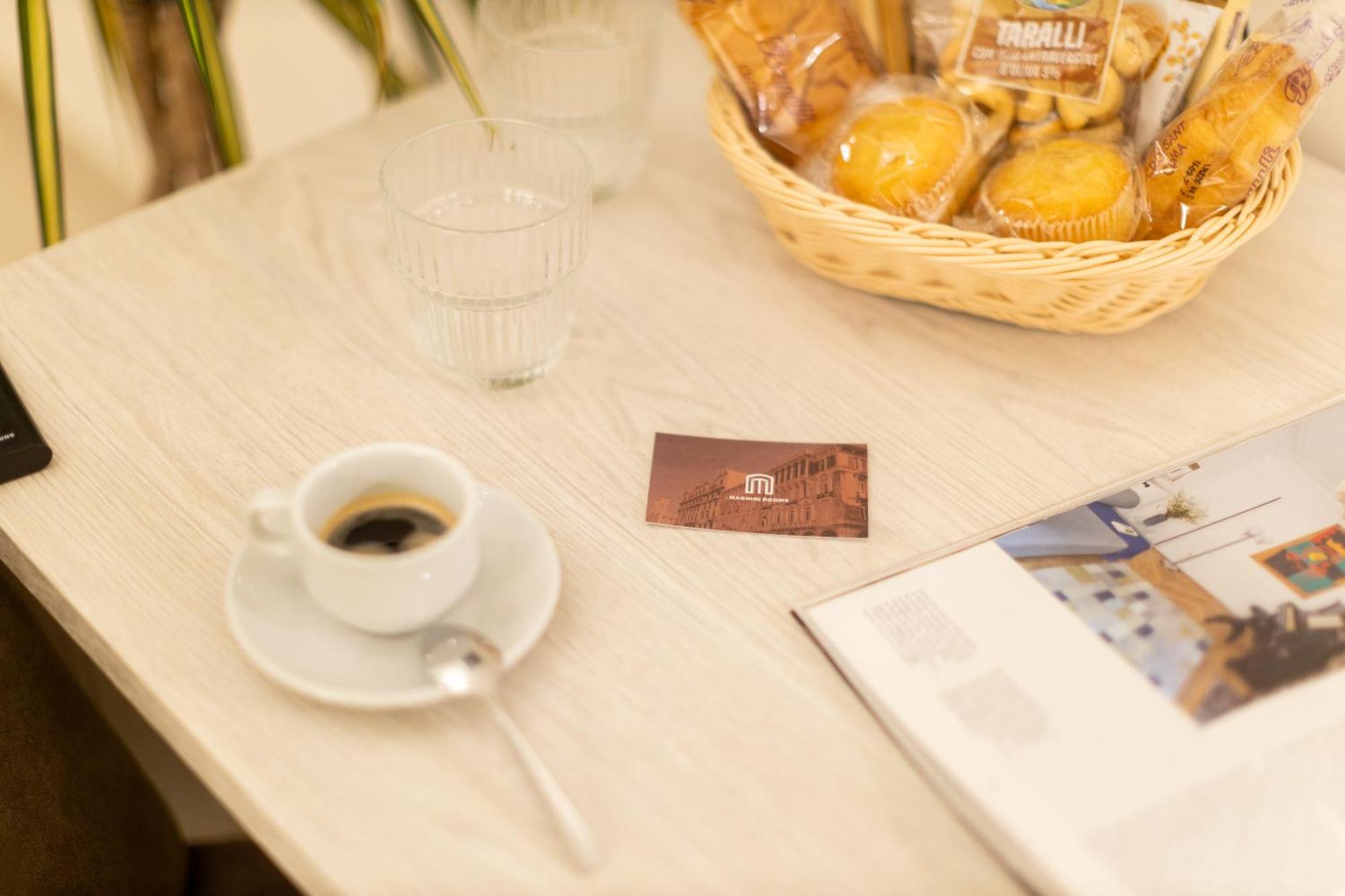 Magnini Rooms Cagliari Bagian luar foto